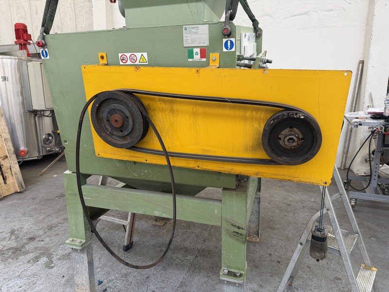 TECNOFER model LO 15 horizontal centrifugal friction washer