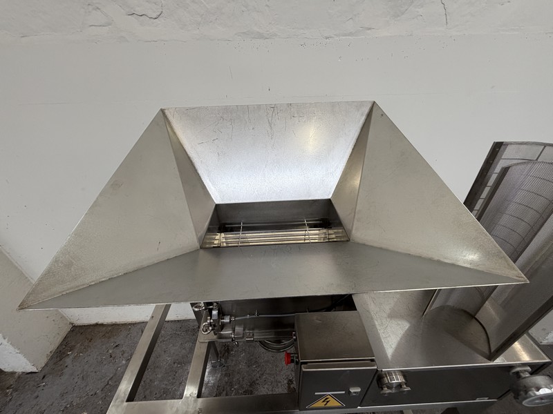 Calibreur tamiseur oscillant FREWITT type MF-6 - Inox 316L (parties en contact)