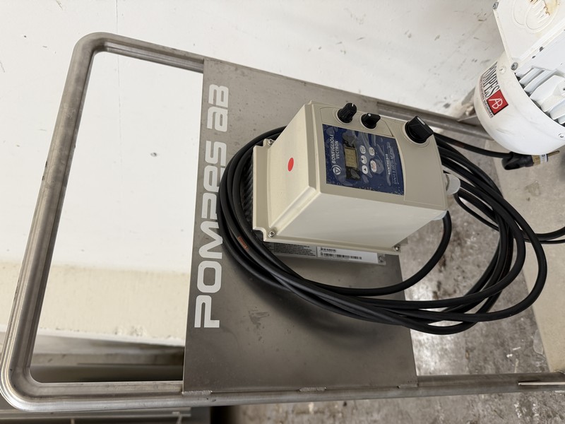 Peristaltic pump AB POMPES 2200 l/h serial AB3 alimentaire  Model AB31 CWD