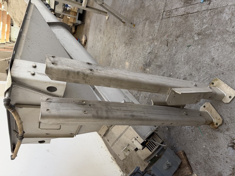 Screw conveyor Lg. 4200 mm for for washing and draining