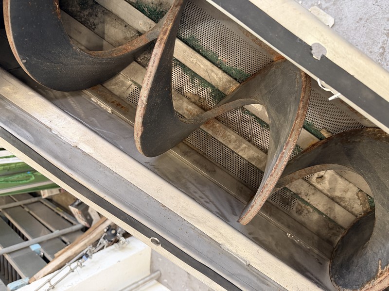Screw conveyor Lg. 4200 mm for for washing and draining