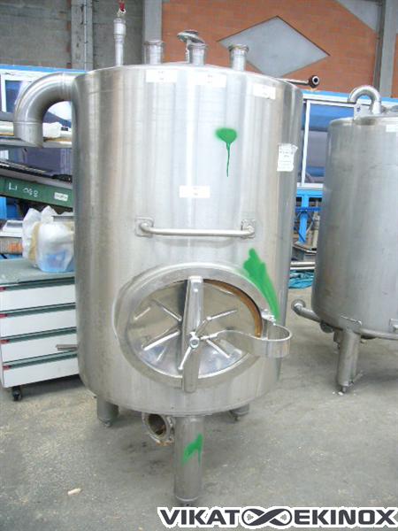 Stainless steel tank of 950L