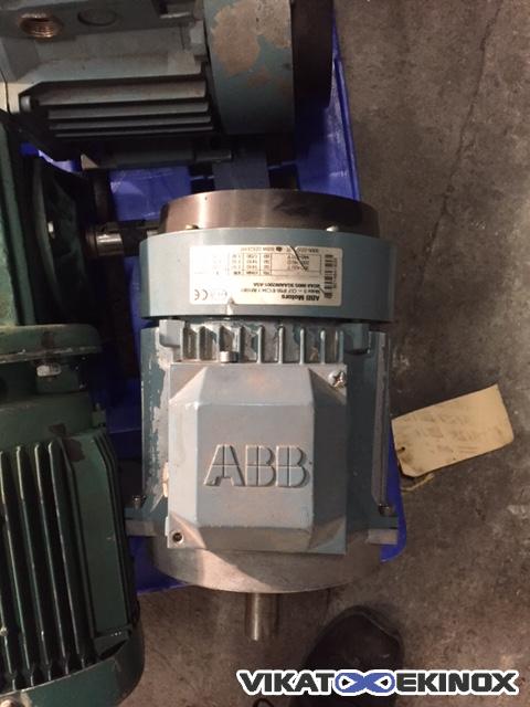 Moteur ABB 1.1 KW 1410 Tr/min Type : MT90S24-4
