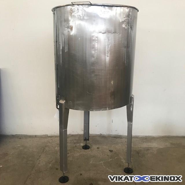 500L S.S. tank, on legs