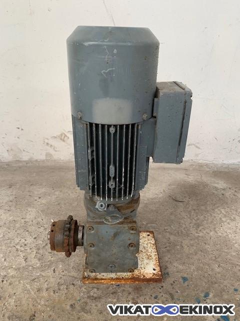 Motoréducteur 0,55KW 95T/min SEW Type S42 DT80K4