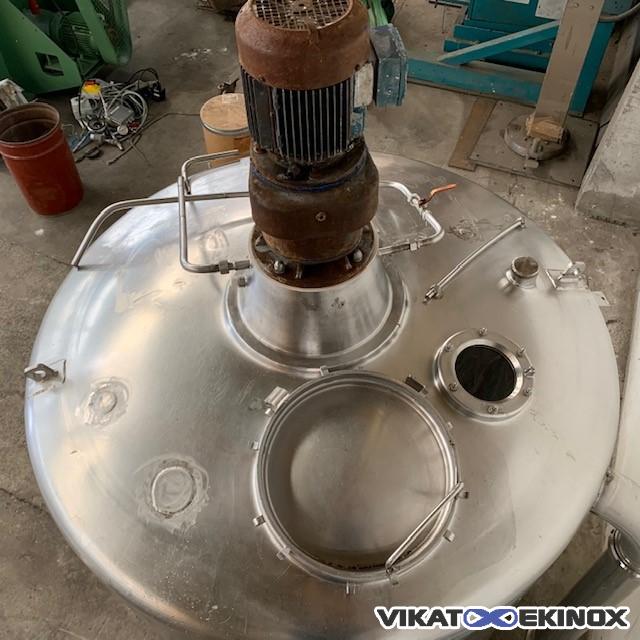 Agitated S/S tank 1500 litres
