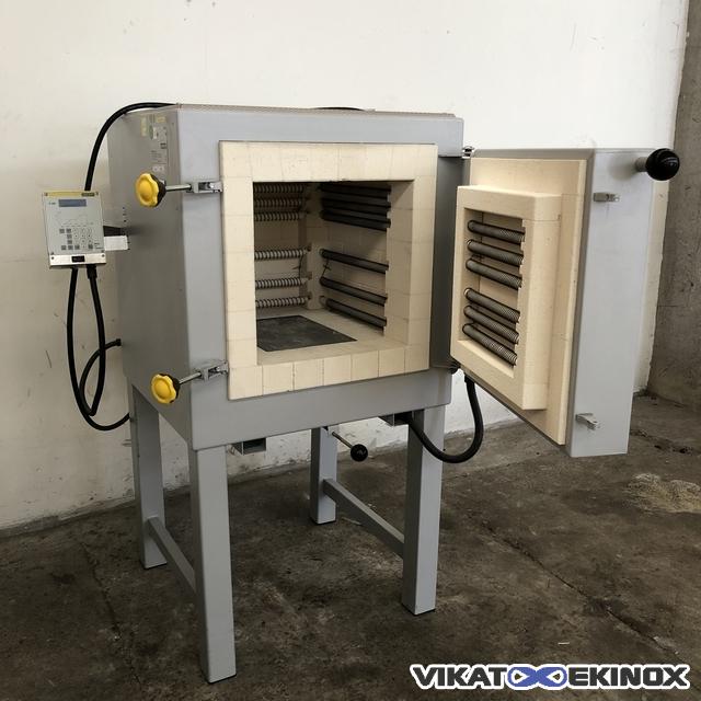 Four chambre 1200°C 60 litres NABERTHERM type LH 60/12