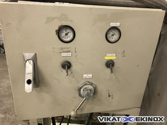 Station de vidage de fût - Presse à plateau