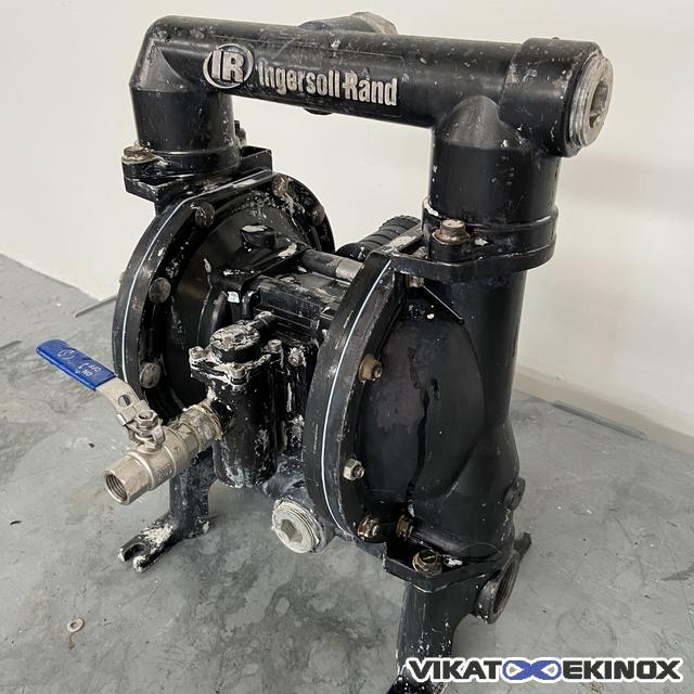 Pompe à membranes 1,5 pouces Alu ARO INGERSOLL-RAND type PD15A-BAP-FTT