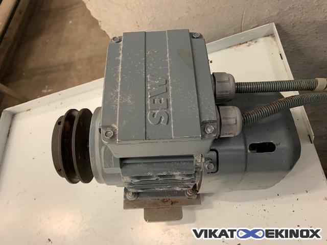 Moteur SEW USOCOME DRS71S4BE05/FI