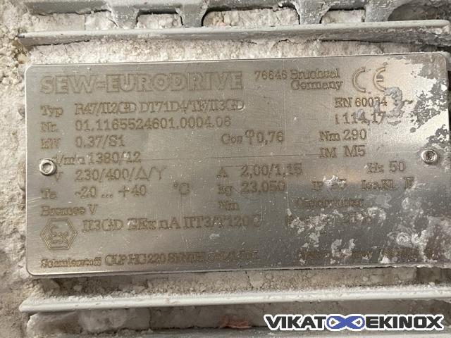 REIMELT S/S transfer hopper with filter and rotary valve
