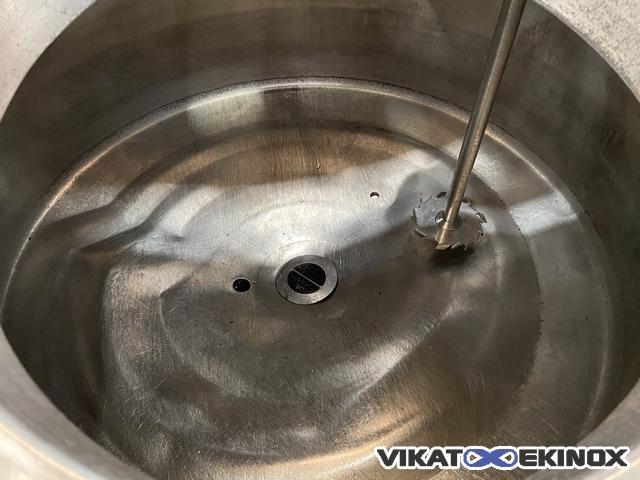 Insulated mixing tank 800 litres - in average condition