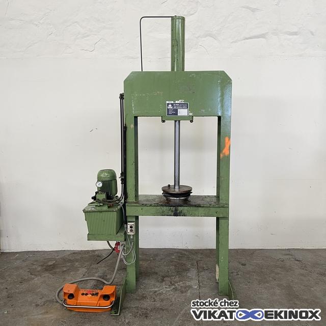 Presse de vidage de cuve Ø 270 mm GE-HALIN type 10L