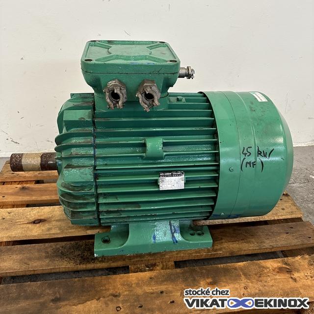 Moteur 45 kW 1500 T/min Type 225 M4 - à pattes