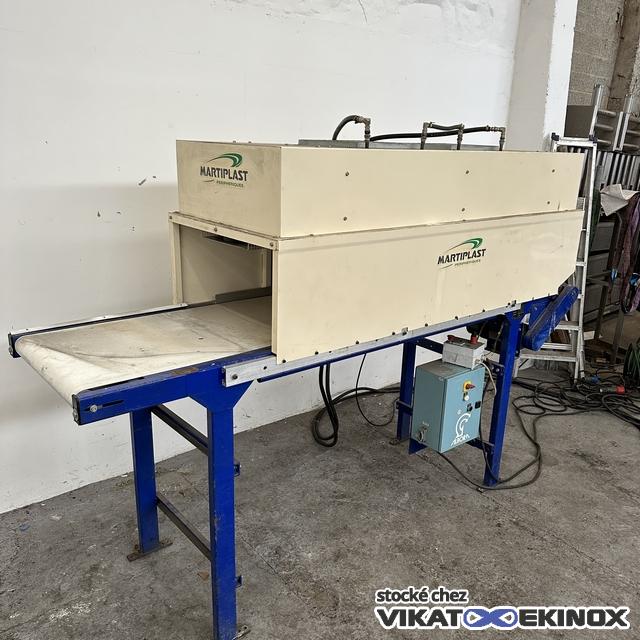 Convoyeur à bande avec tunnel ventilé MARTIPLAST Lg. 2600 mm
