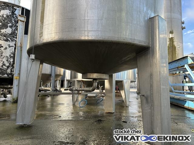 Agitated stainless steel tank 3200 litres