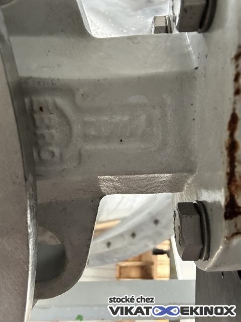 AZO 675L S/S hopper with weighting cells