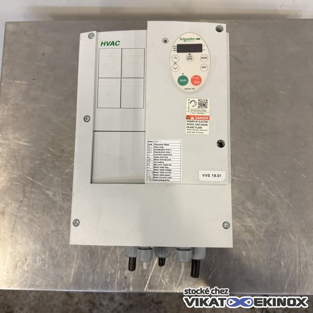 SCHNEIDER ALTIVAR 3-phase speed variator type ATV212WU15N4 - 1,5 kw
