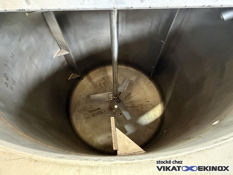 2200L SS mixing tank with SPX Lightnin agitator