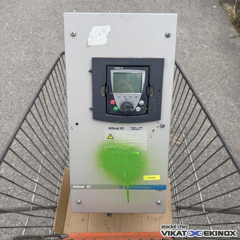 Variateur de fréquence 5.5KW SCHNEIDER ELECTRIC TELEMECANIQUE type ALTIVAR ATV61WU55N4