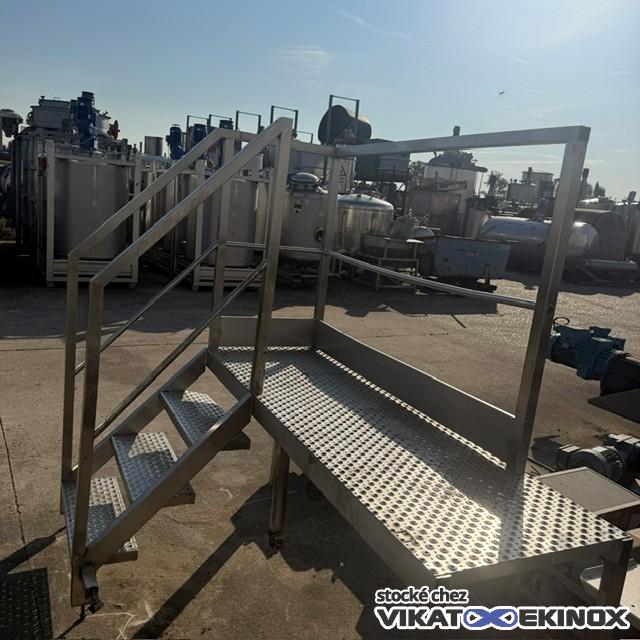Passerelle inox avec escalier